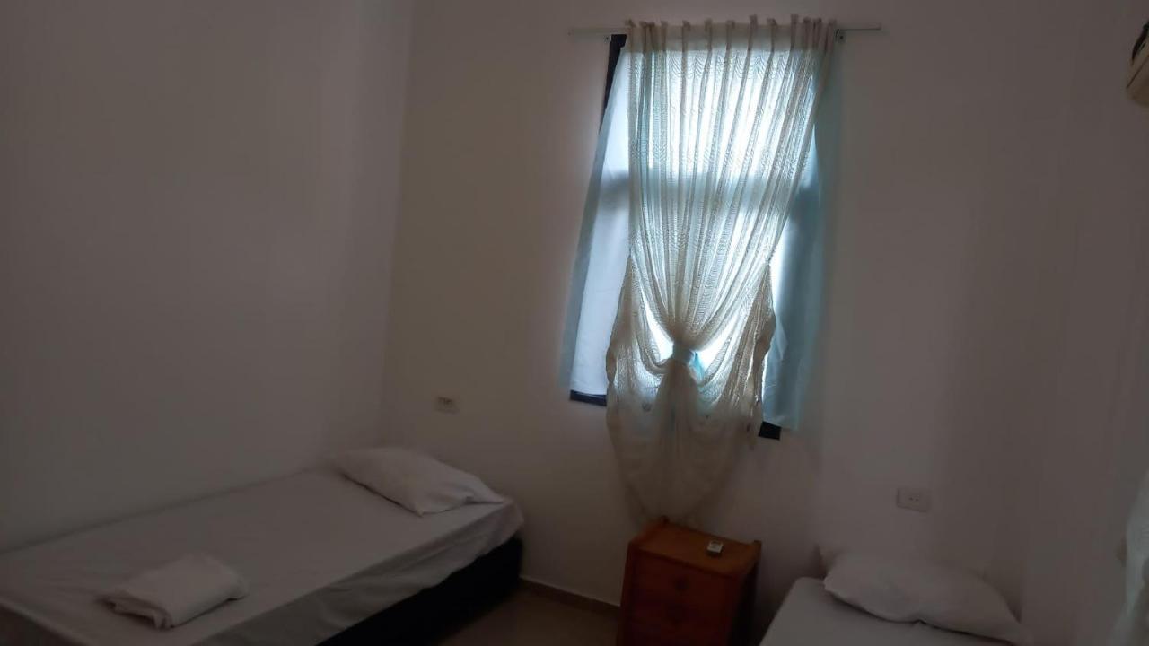 פינה שקטה דקה הליכה לכנרת והטיילת Lägenhet Tiberias Exteriör bild